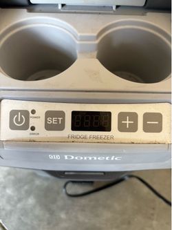 Domestic fridge freezer