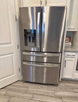 Whirlpool Refrigerator