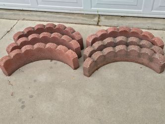 Scalloped brick garden edging