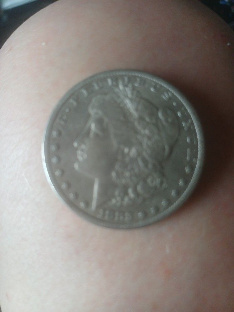 1883 S MORGAN DOLLAR XFINE CONDITION