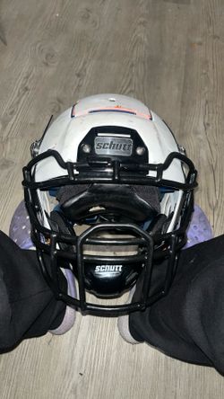 F7 Helmet 0$ Throw An Offer