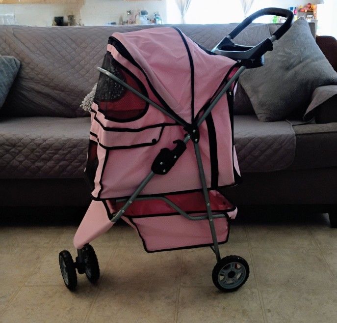 Dogs Stroller In Great Condition 