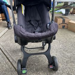 Dual Car seat/ Stroller