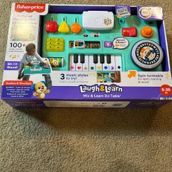 Laugh & Learn DJ Table