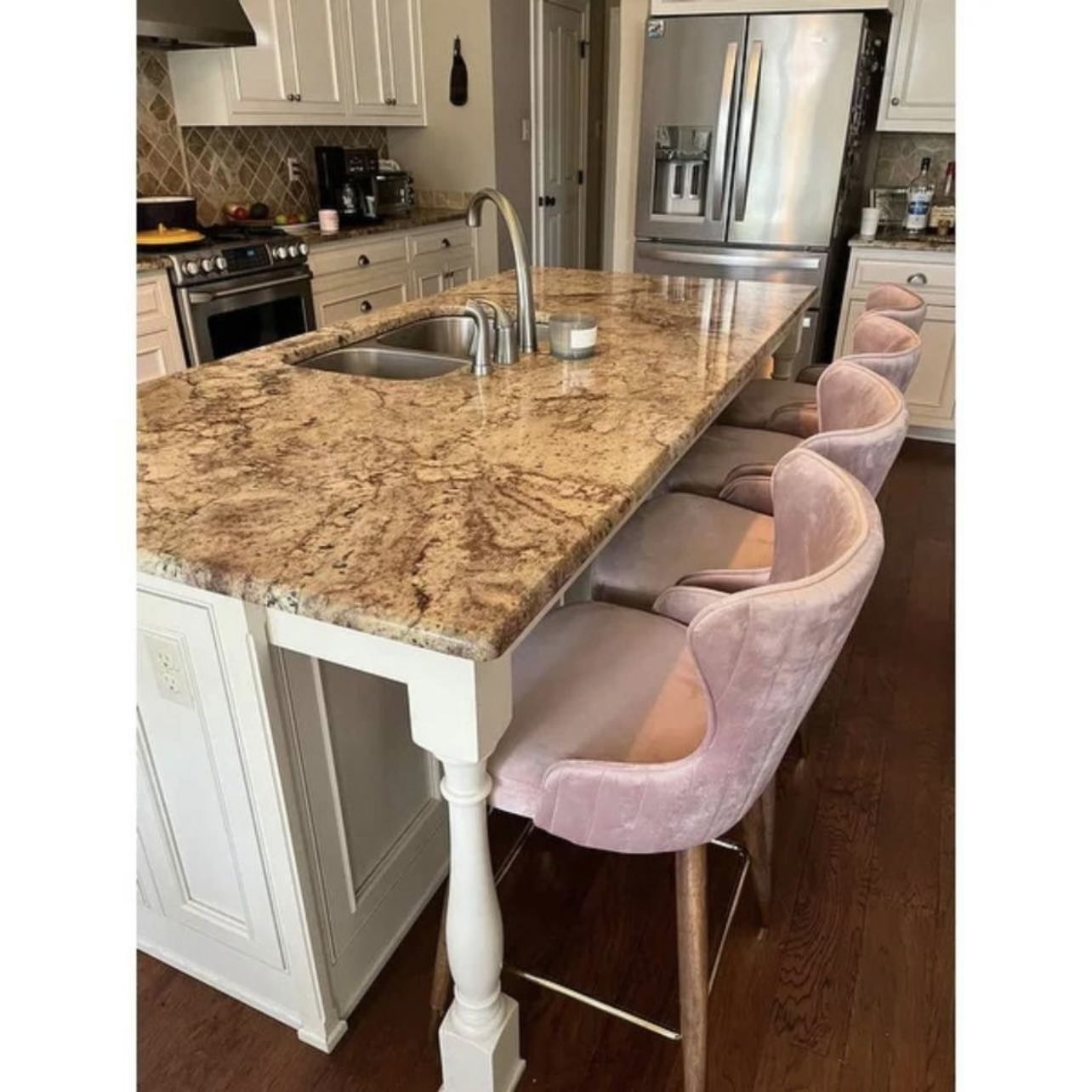 Bar Stools New in Original Packagings Set of 4 Stunning Pink Velvet Upholstery.
