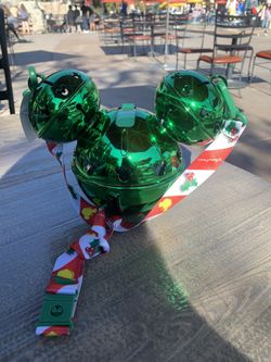 Disneyland - 2020 Christmas Sipping Cup