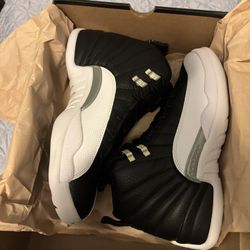 Jordan 12 Playoffs Size 8.5 DS