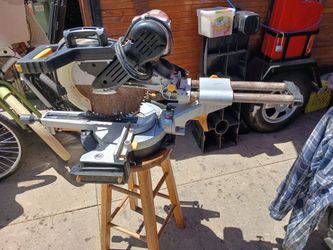 Chicago Electric 12# double bevel saw