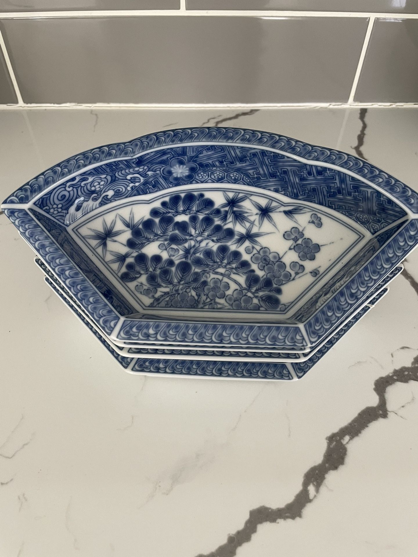 Japanese Lazy Susan Blue And White Porcelain Insert