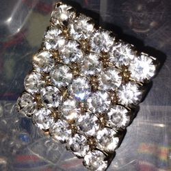 3 Vintage Brooches 