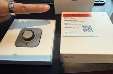 Oura ring black or stealth