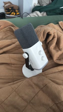 Fifine RGB gaming mic