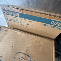 Toilet Paper Dispenser 