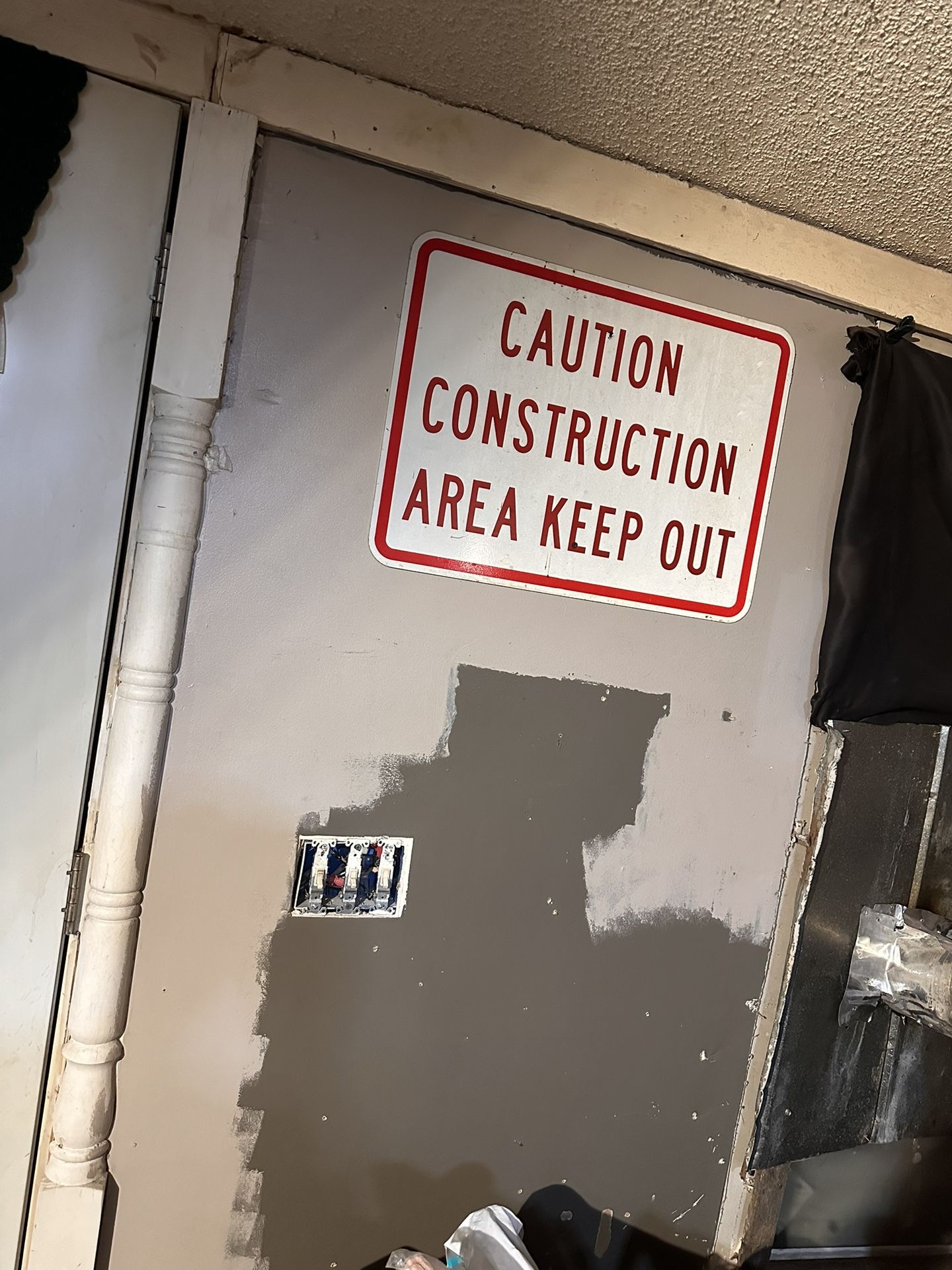 Random Metal Thick Signs