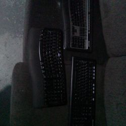 3 Bluetooth Microsoft Keyboards