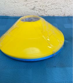 Yellow and Blue Sports Disc Cones Set