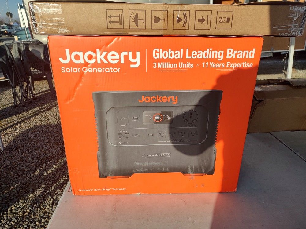 New Jackery Explorer Plus 2000 Watt Generator W/Solar Panels Included