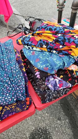 Lularoe woman and kids leggings