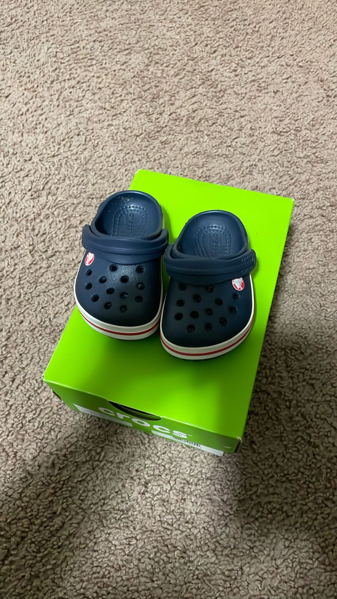 Crocs Toddler size C4