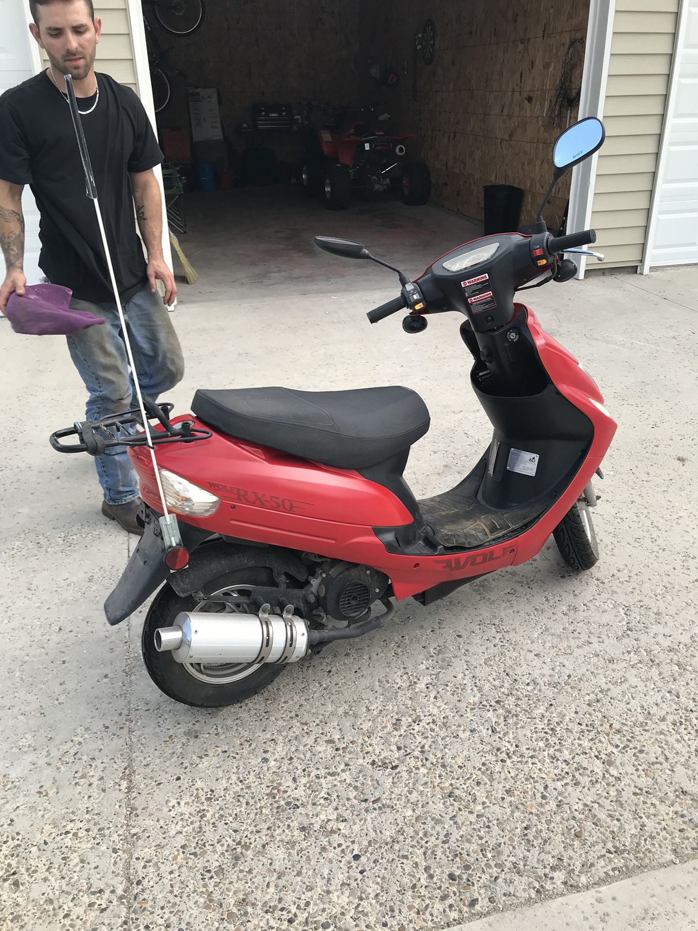 Photo Wolf 50cc Scooter