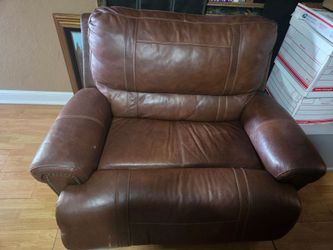 FREE - Love Chair
