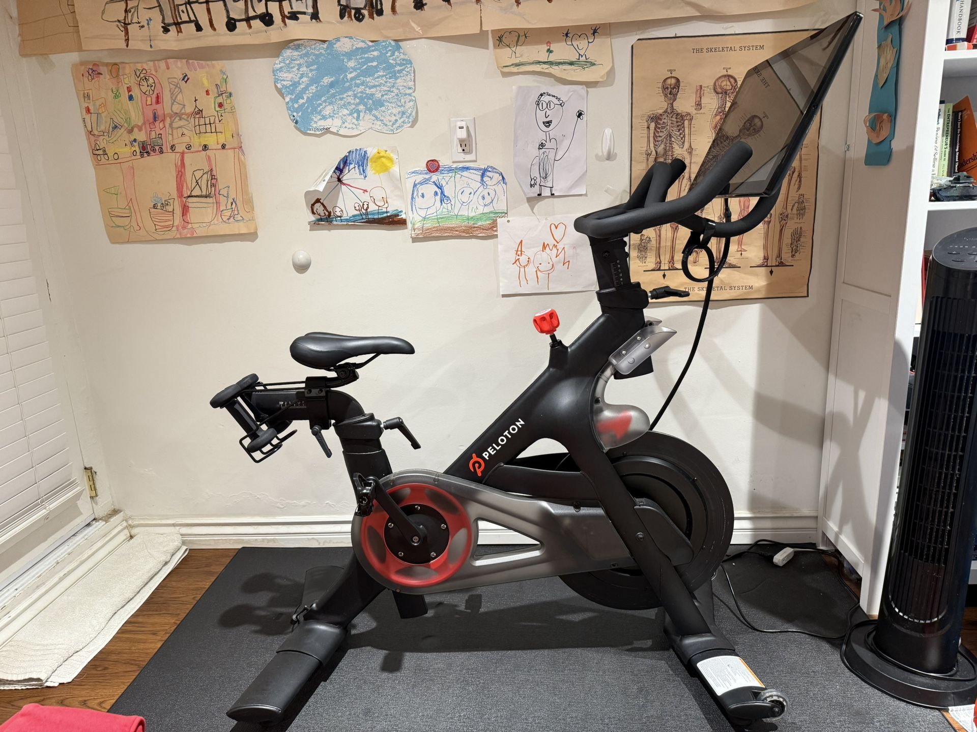 2022 Peloton Bike Gen 1.2, Low Mileage (26-50 Miles), Like New - Glendale