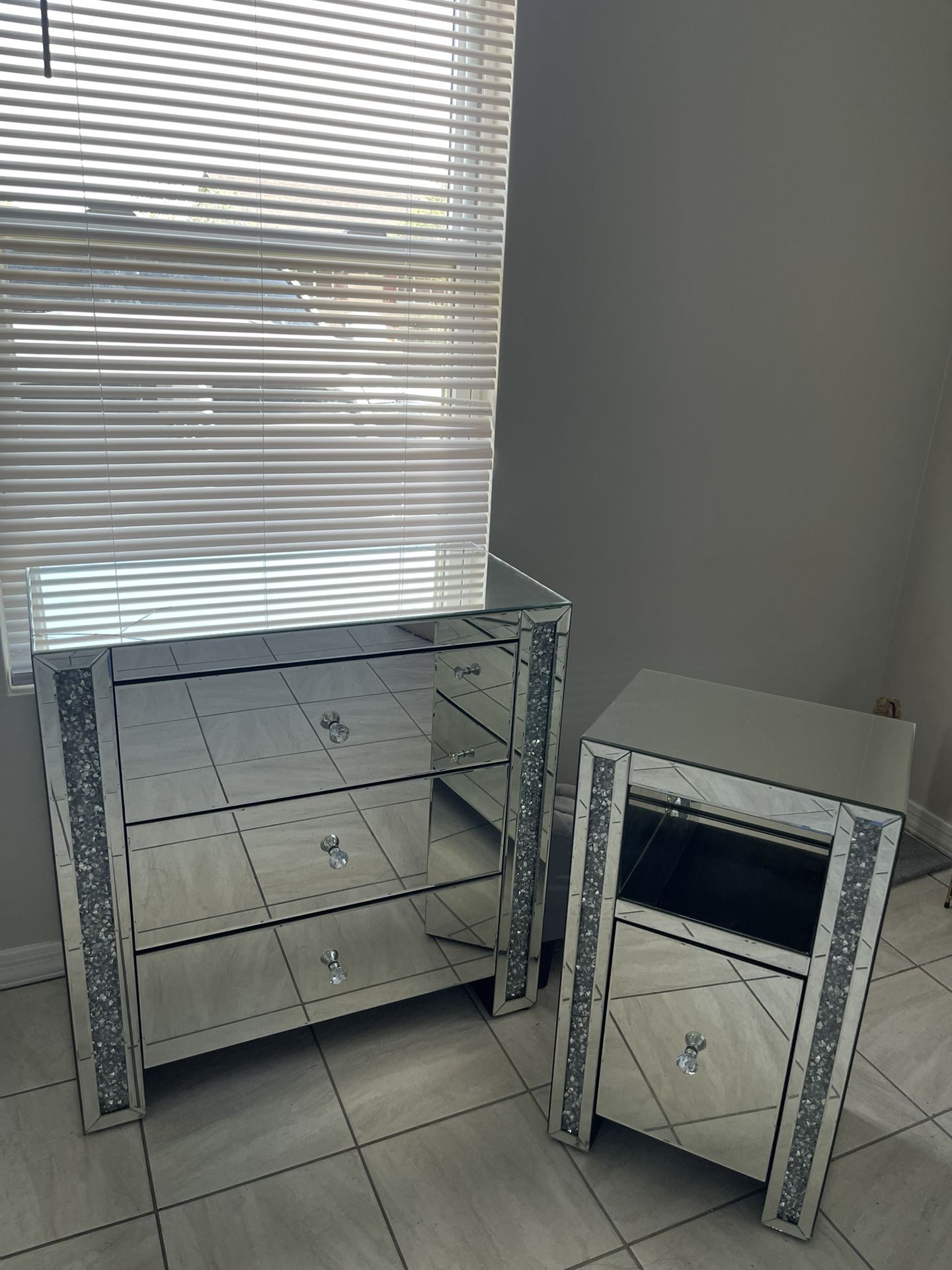 Mirrored Nightstand Set