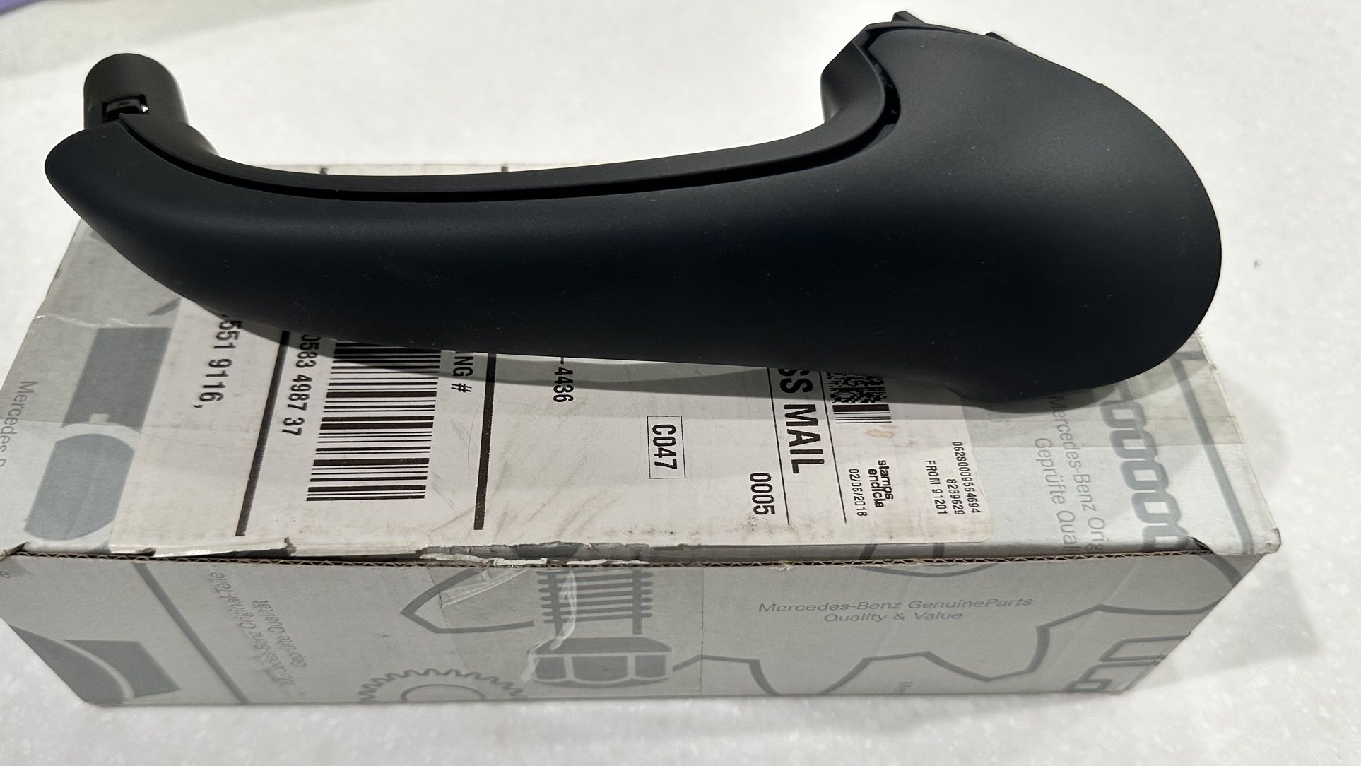 2005 Mercedes C-Class Driver side Interior Door Handle