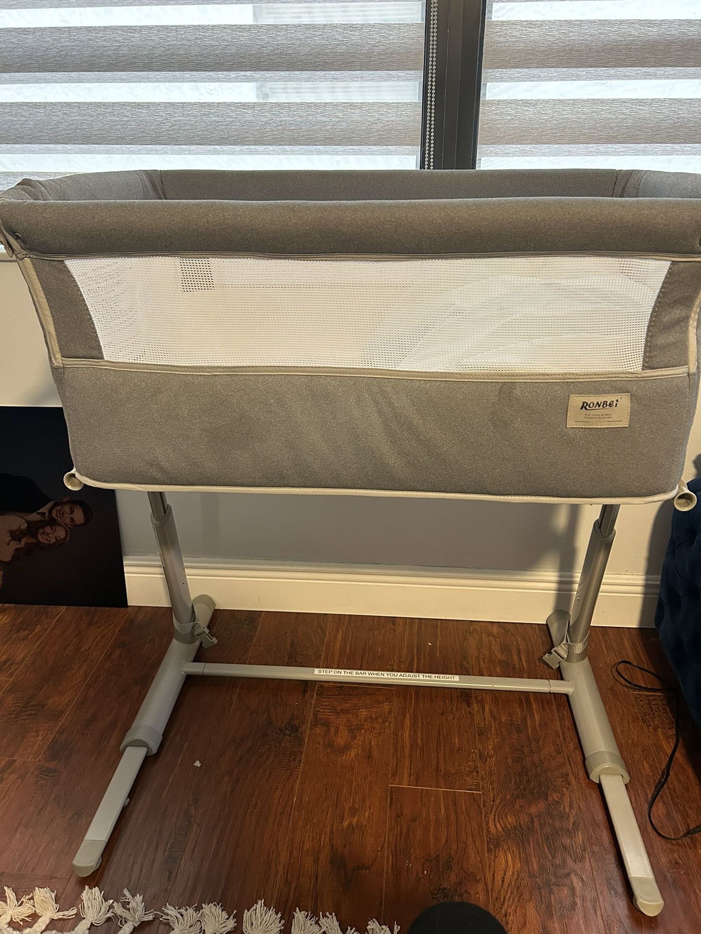 Ronbei Newborn Bedside Bassinet 