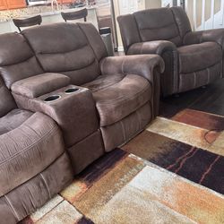 Love seat and Recliner (Perfect condition  )