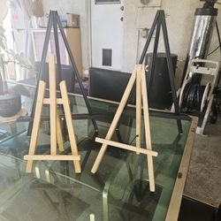 Table Easel 👀READ BELOW FOR LOCATION ⤵️ IT'S AVAILABLE ✅️