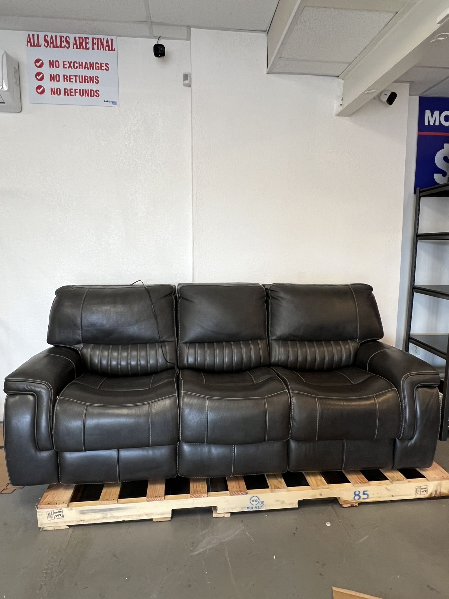 Williamton Leather Power Reclining Sofa with Power Headrests