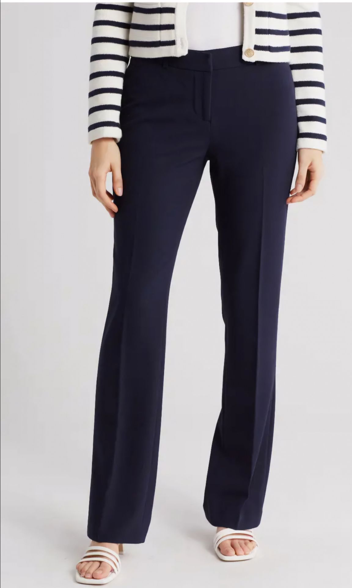 Amanda & Chelsea Ari navy blue Striped straight leg career pants size 8 slacks
Excellent Pre-owned condition, no flaws
Size 8
Inseam 32"
Rise 9.5"
B