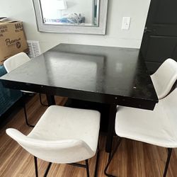 Dining Table And Mirror 