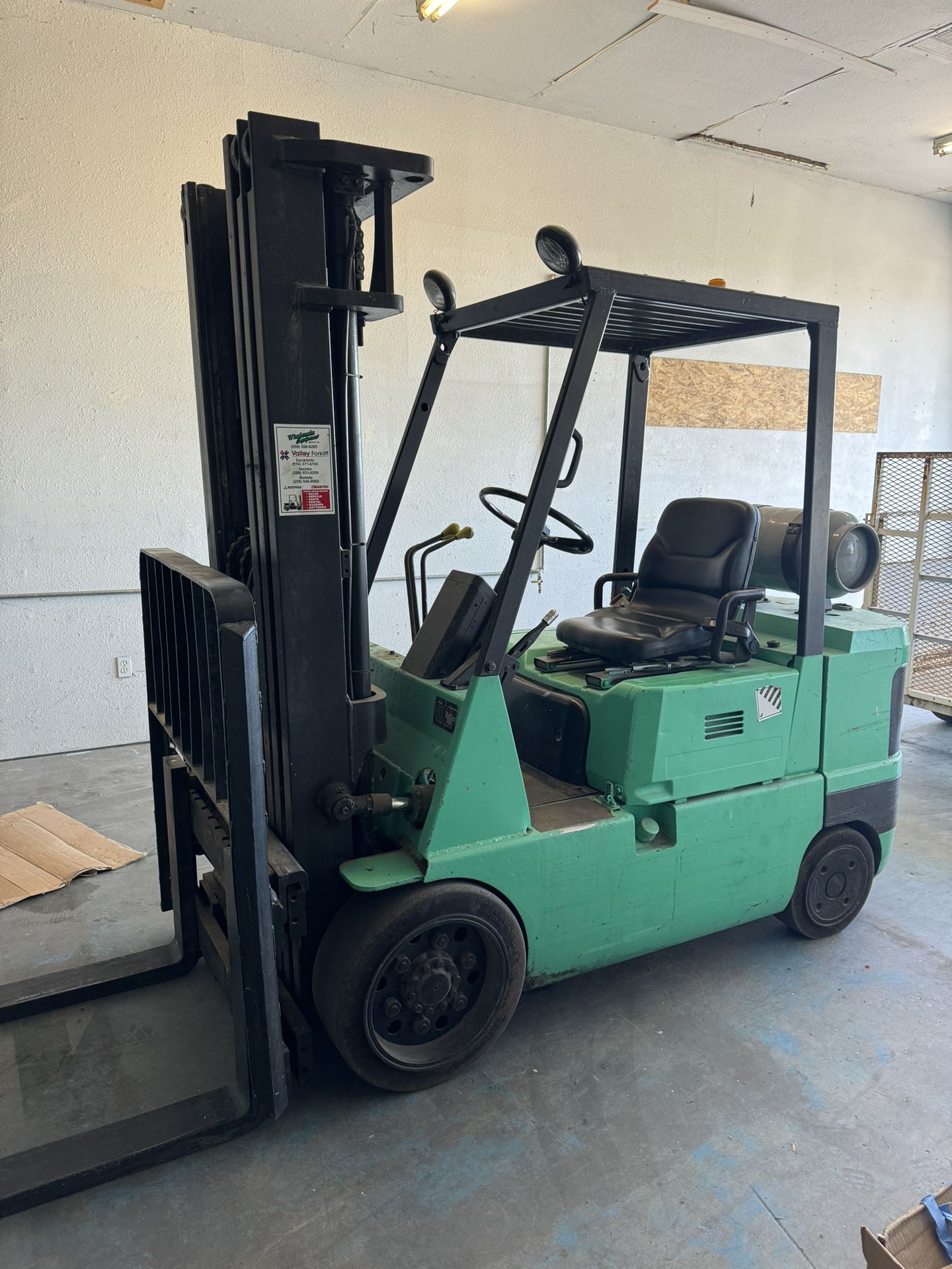 Mitsubishi Forklift truck (LOW HOURS)