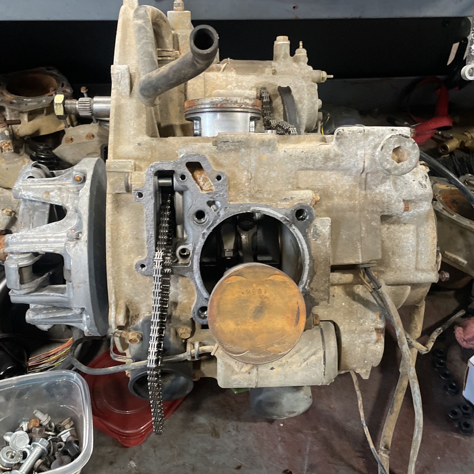 Ned’s Cylinder Head Has Title