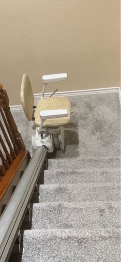 Electric stair chairs - Ameri Guide