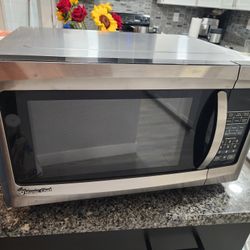 Magic Chef Microwave 