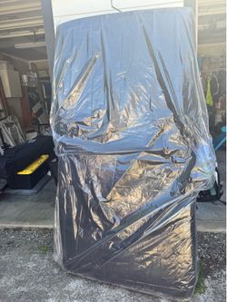 Twin mattress
