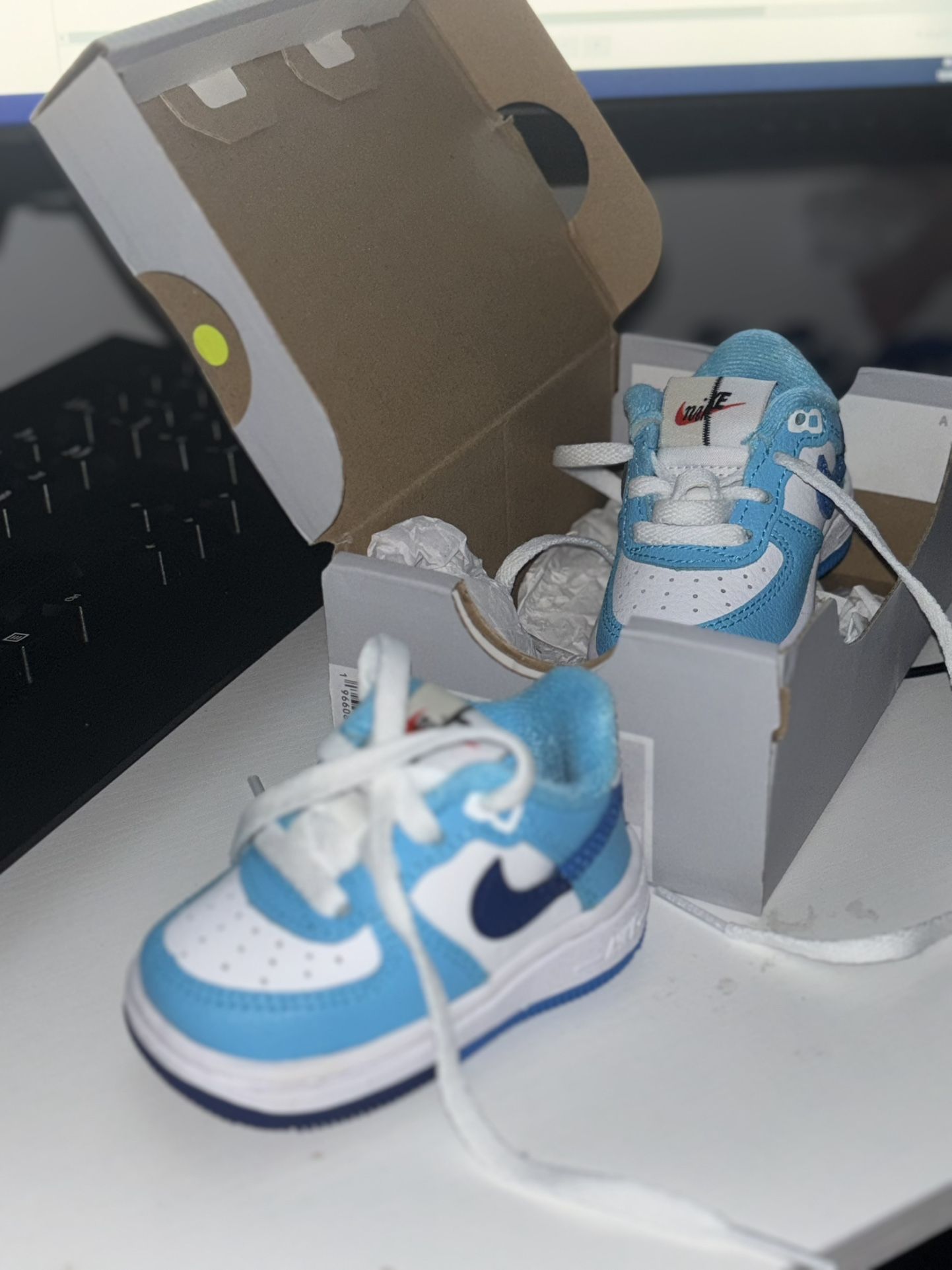 White And blue Nike Force