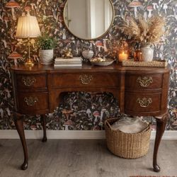 Kidney Shape vintage desk/Vanity Mahogany.