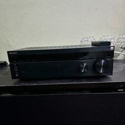 Sony Amplifier/Receiver. 