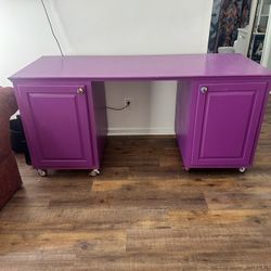 Custom Made Desk With Wheels