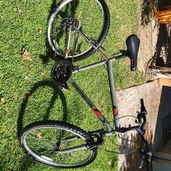 Roadmaster Mountain Bike 26" NON ELECTRIC
