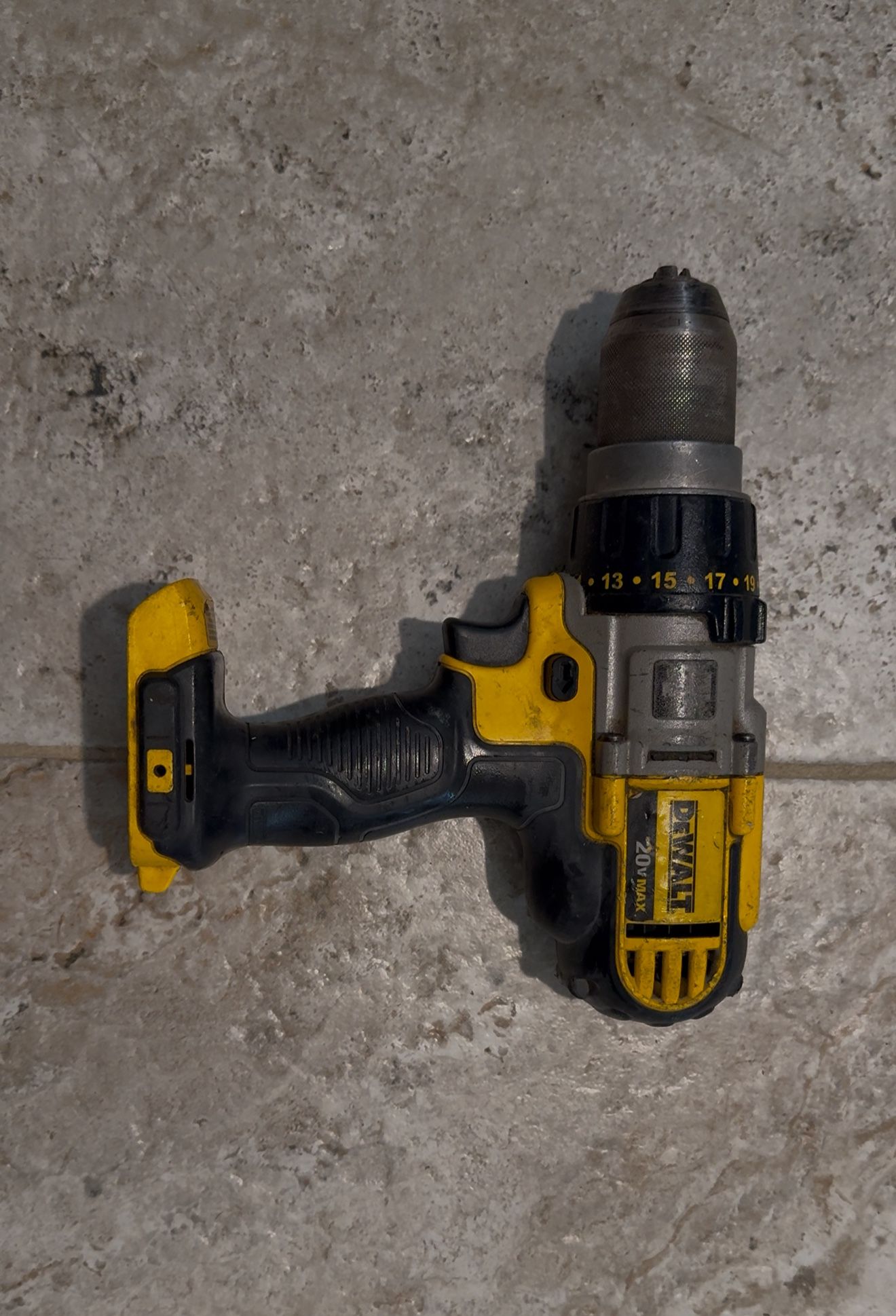 DeWALT 20 V MAX XR Brushless Drill/Driver