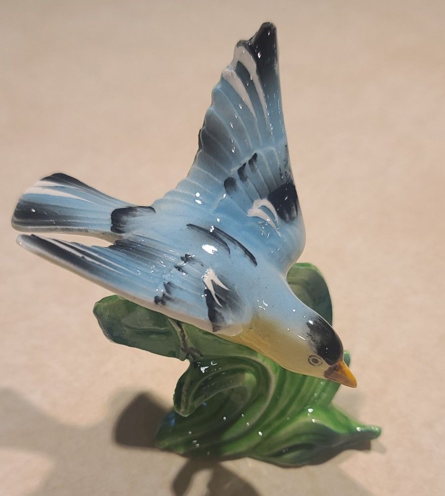 Beautiful Vintage Blue Bird Figurine