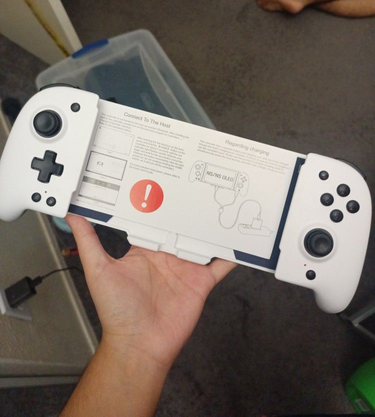 NINTENDO SWITCH HANDHELD CONTROLLER