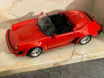Vintage Porsche 1989 911 Speedster 1:24 Scale Maisto Special Edition Red Metal Model  🏎️ 1989 Porsche 911 Speedster collectible model by Maisto 🔴 Be