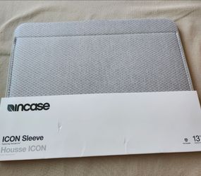This is an Incase ICON Sleeve designed for a 13-inch https://offerup.com/redirect/?o=TWFjQm9vay5JdA== features Tensaerlite protection technology to sa