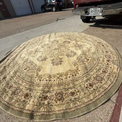 Round Carpet $25